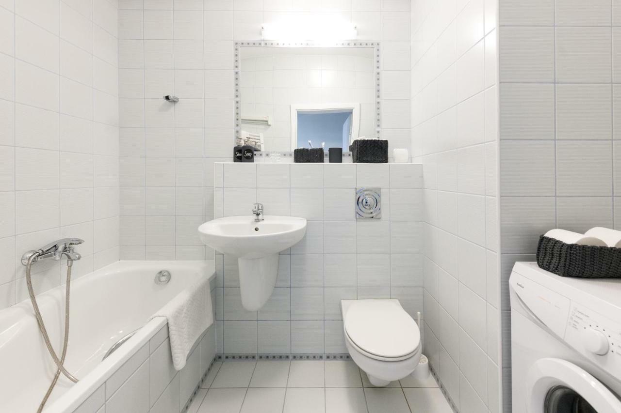 Sunny 1 Room Apartment With The View Over Cracow 크라쿠프 외부 사진